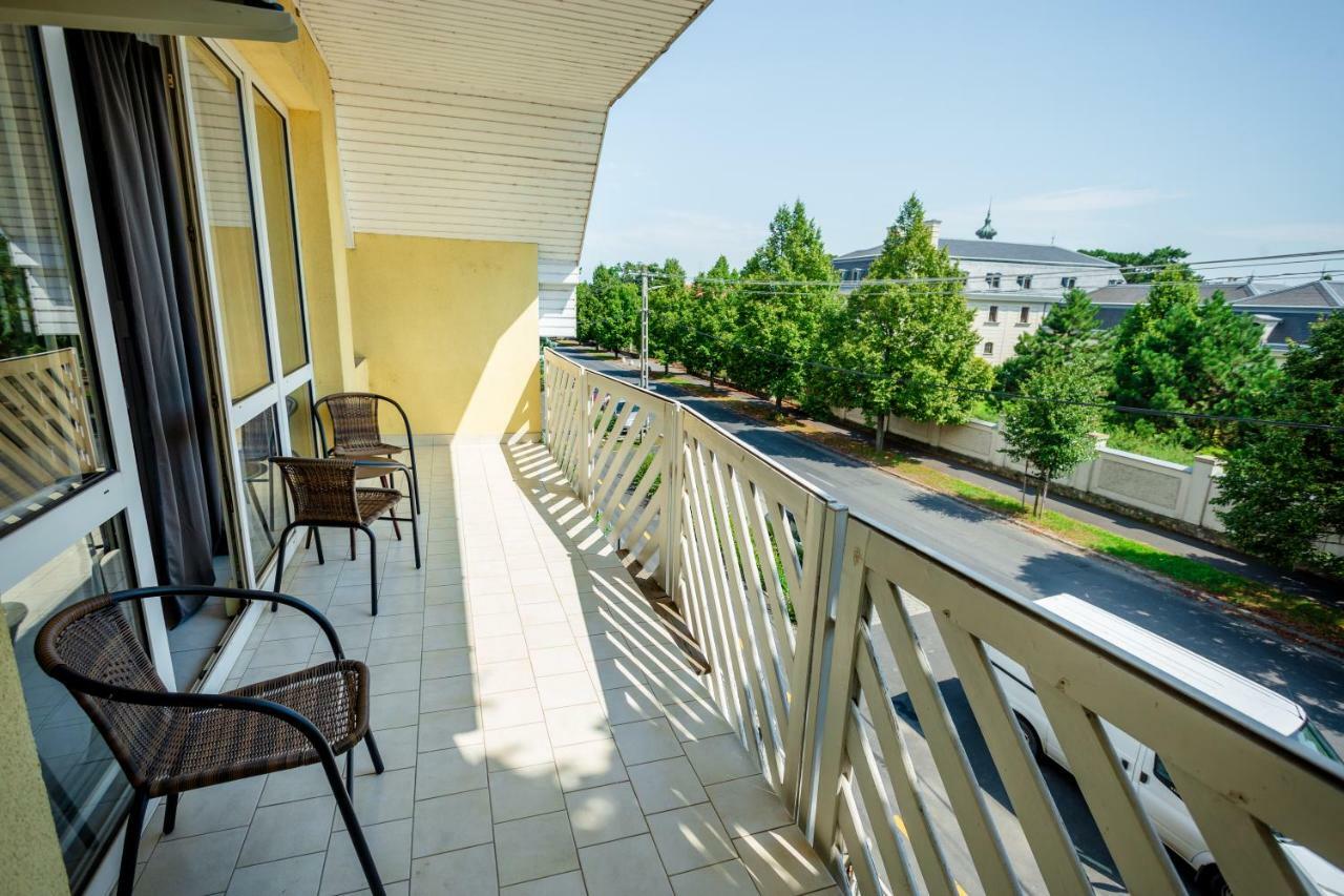 Teraszos Vendeghaz Appartement Keszthely Buitenkant foto