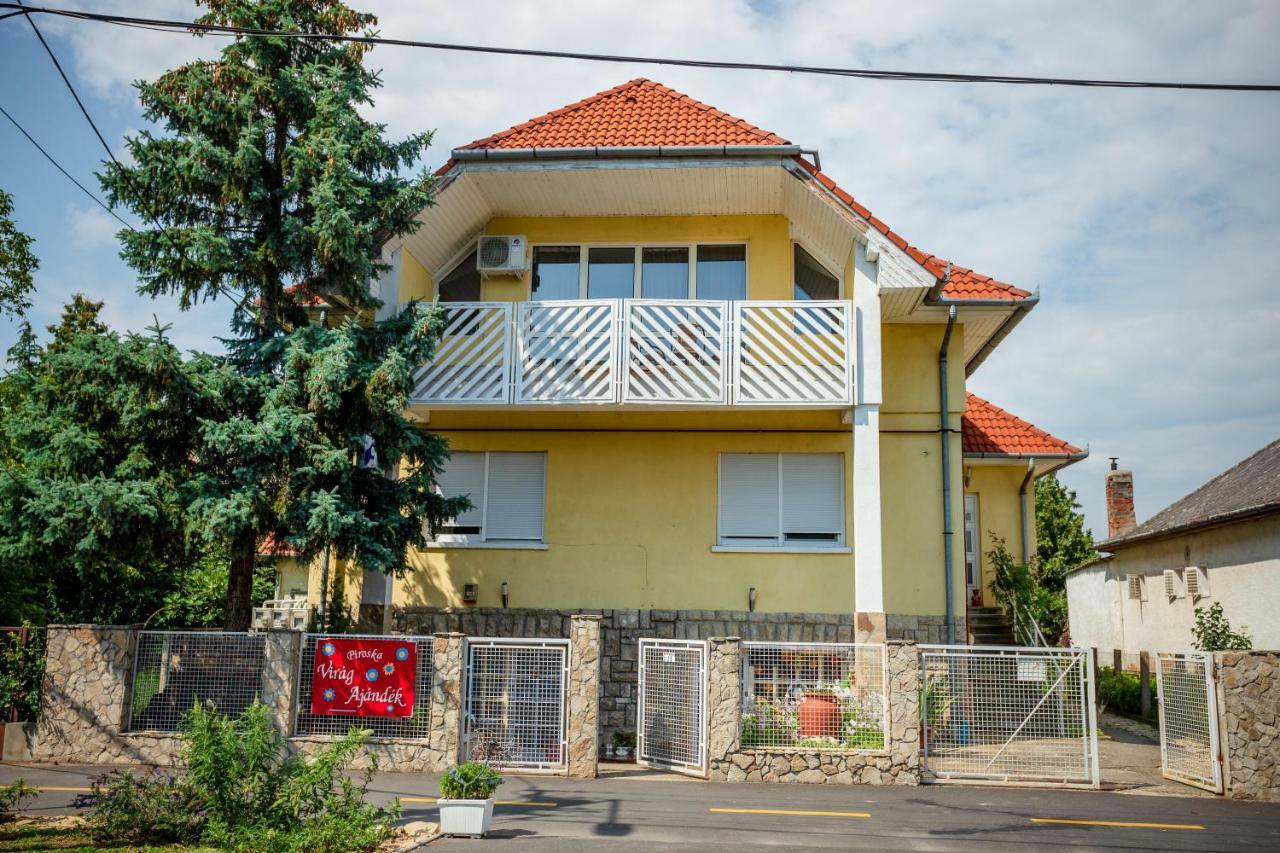Teraszos Vendeghaz Appartement Keszthely Buitenkant foto