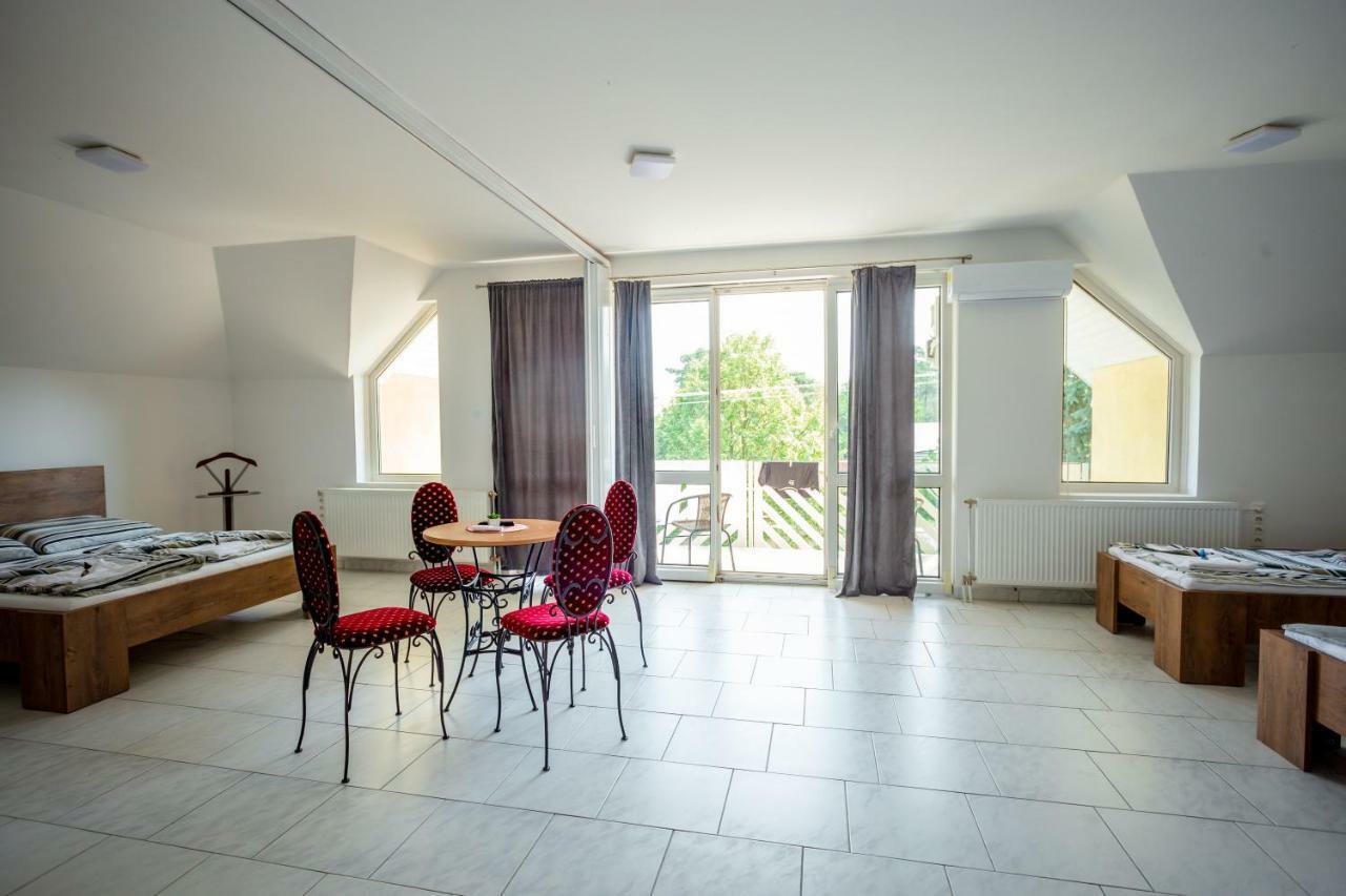 Teraszos Vendeghaz Appartement Keszthely Buitenkant foto